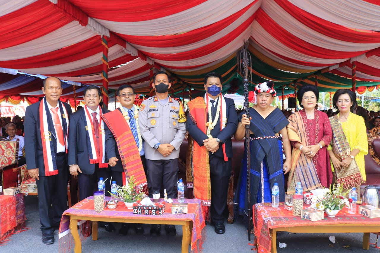 BUPATI SAMOSIR HADIRI PELANTIKAN PENGURUS CABANG PPTSB WILAYAH I SAMOSIR