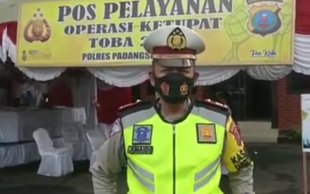 Kasat Lantas Polres Padangsidimpuan beri Himbauan Mudik dan Balik Lebaran H-1 Idul Fitri 1443H
