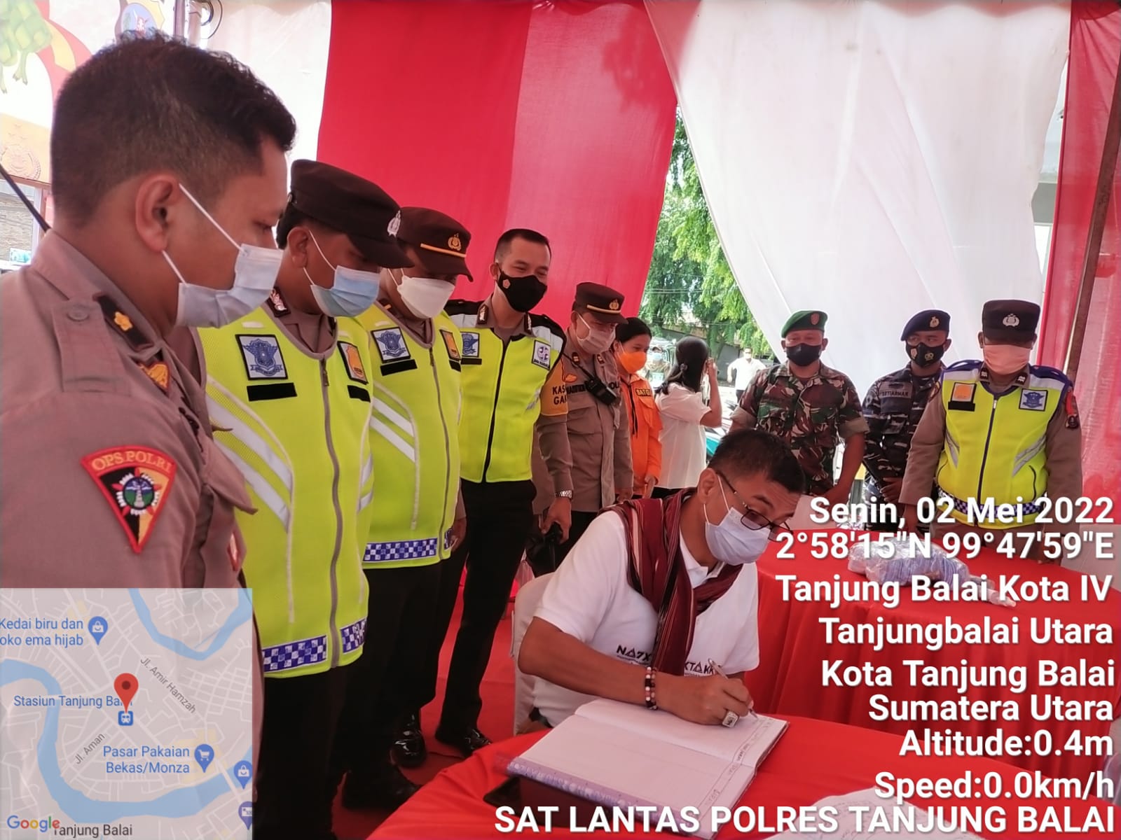 Anggota DPR - RI DR Hinca IP Panjaitan Kunjungi Pos Pam di Wilkum Polres Tanjung Balai