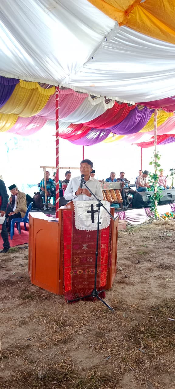 Pesta  Tugu Raja Mangarobean Siagian Gambaran Persatuan Keturunannya