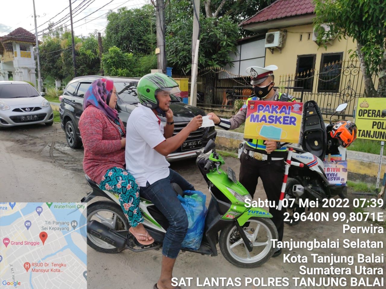 Cegah Penyebaran Covid-19 Satlantas Polres Tanjungbalai Bagikan 100 Masker Gratis