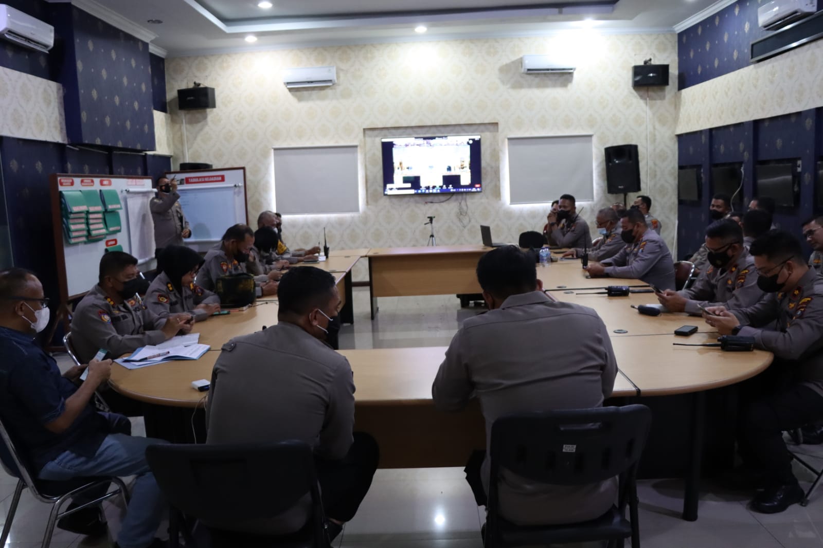 Polrestabes Medan Gelar Taklimat Akhir Audit Tahap I 2022 Lewat Zoom Meeting