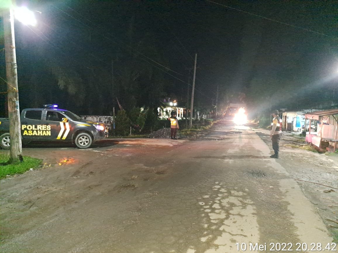 Antisipasi dan Minimalisir Kriminalitas di Malam Hari, Personel Polsek Bandar Pulau Polres Asahan Patroli Blue Light