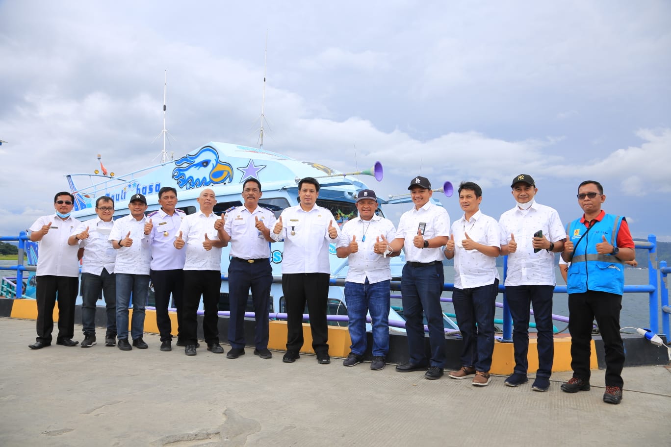 PLN Hadirkan Anjungan Listrik Mandiri  ke-7 di Pelabuhan Simanindo