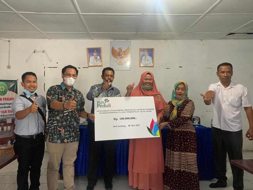 Peduli Warga, TJSL PLN UIP Sumbagut Bantu UMKM di Sekitar Gardu Induk  Kualanamu