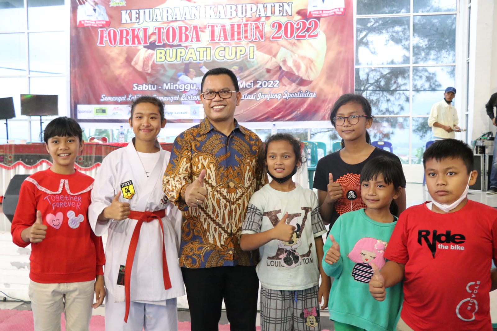 Karateka Daniel Hutapea ,Raih Best of The Best di Kejurkab FORK Toba Bupati Cup I