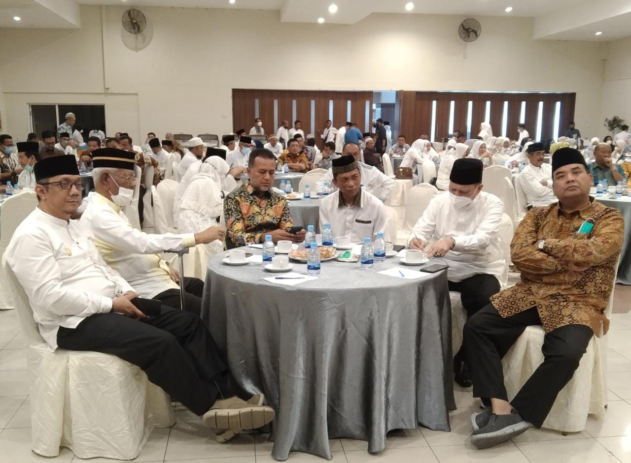 Keluarga Besar UISU Bersama DPP Ikatan Alumni UISU Menggelar Halal Bihalal