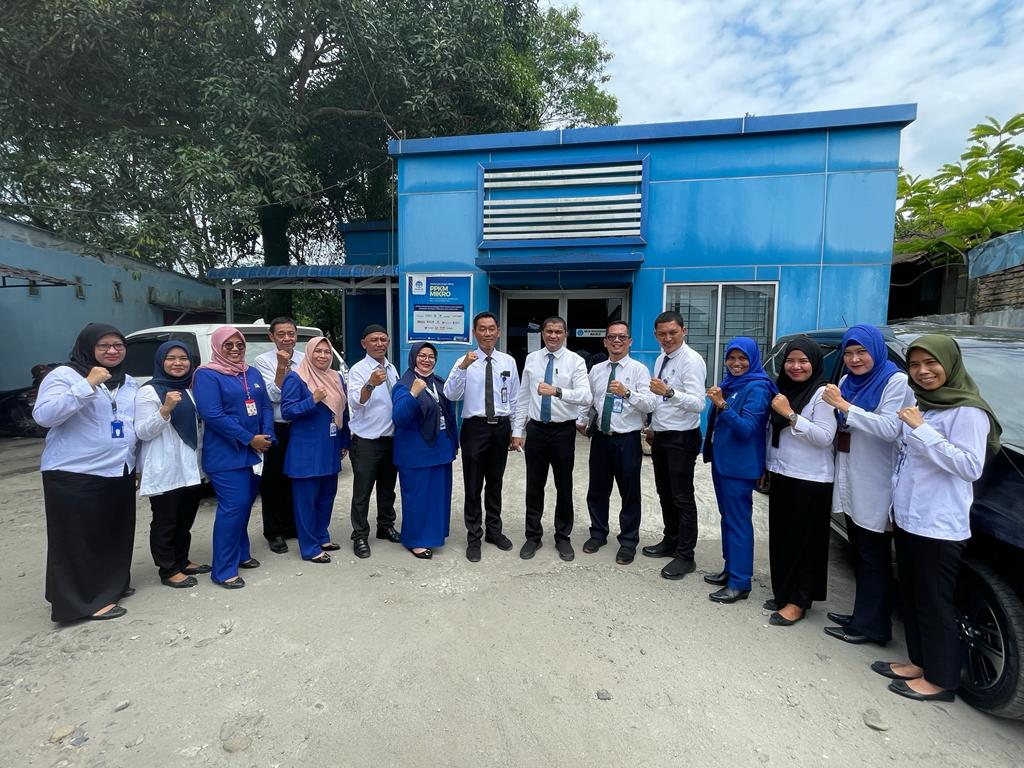 Dirut Perumda TirtanadiÂ  Sidak Ke Cabang Denai Dan Amplas 