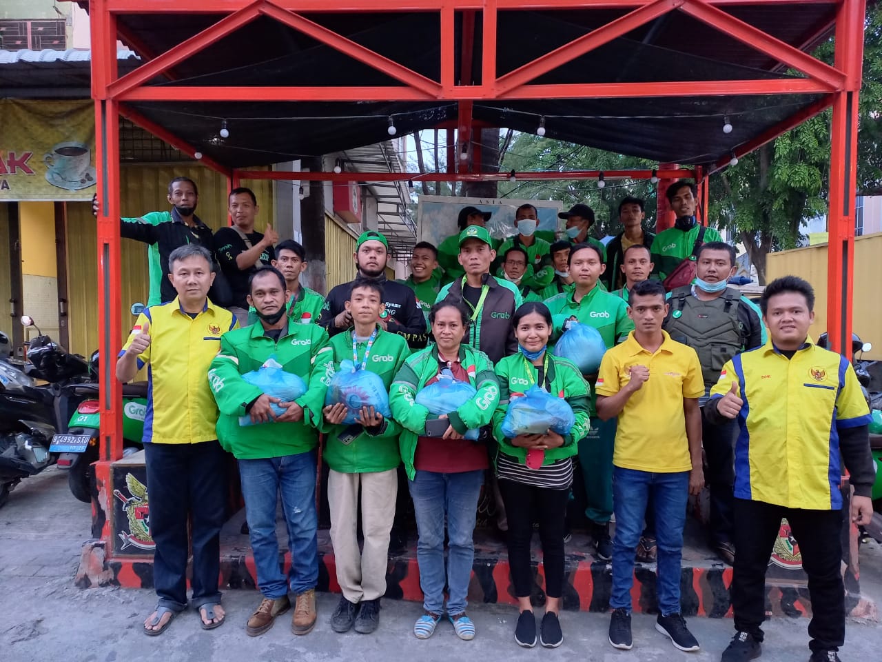 Komunitas Satu Hati Memberikan Bantuan Kepada GM-PasmerÂ 