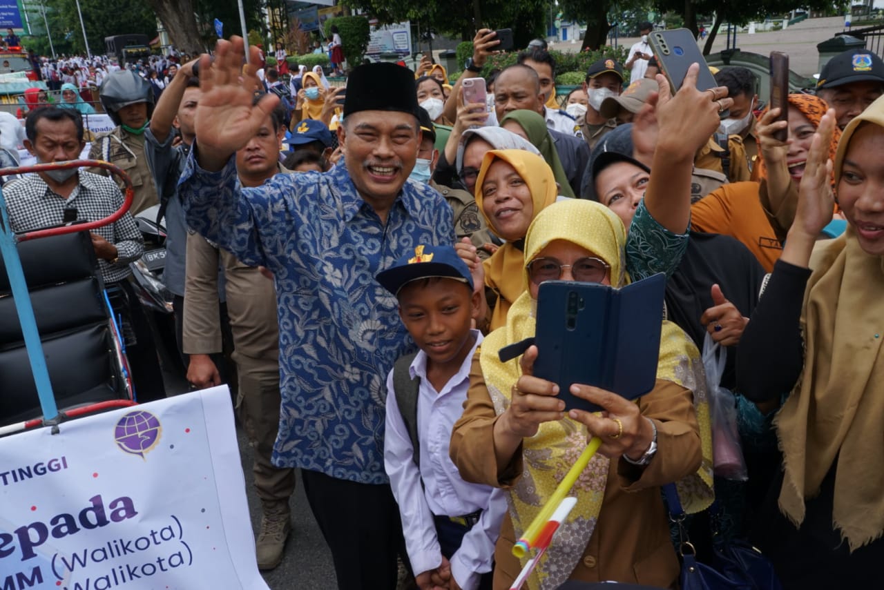 Berakhirnya Masa Jabatan KDH Kota T.Tnggi, Masyarakat, Pemuka Agama Dan Pelajar Lepas Wako Umar Zunaidi - Wawako Oki Doni