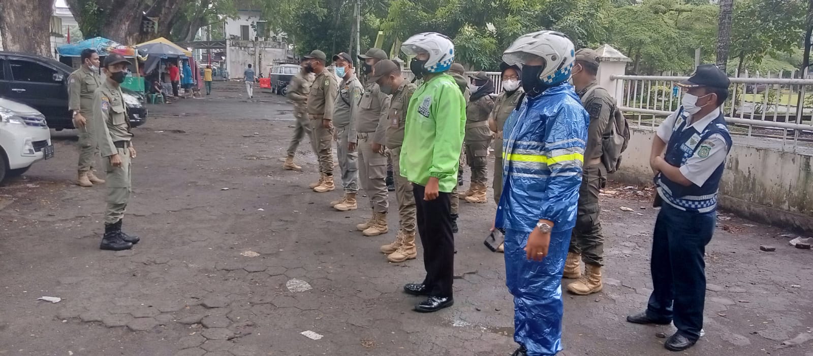 Meski Terjadi Hujan di Medan, Tim Gabungan Polrestabes Tetap Patroli PPKM