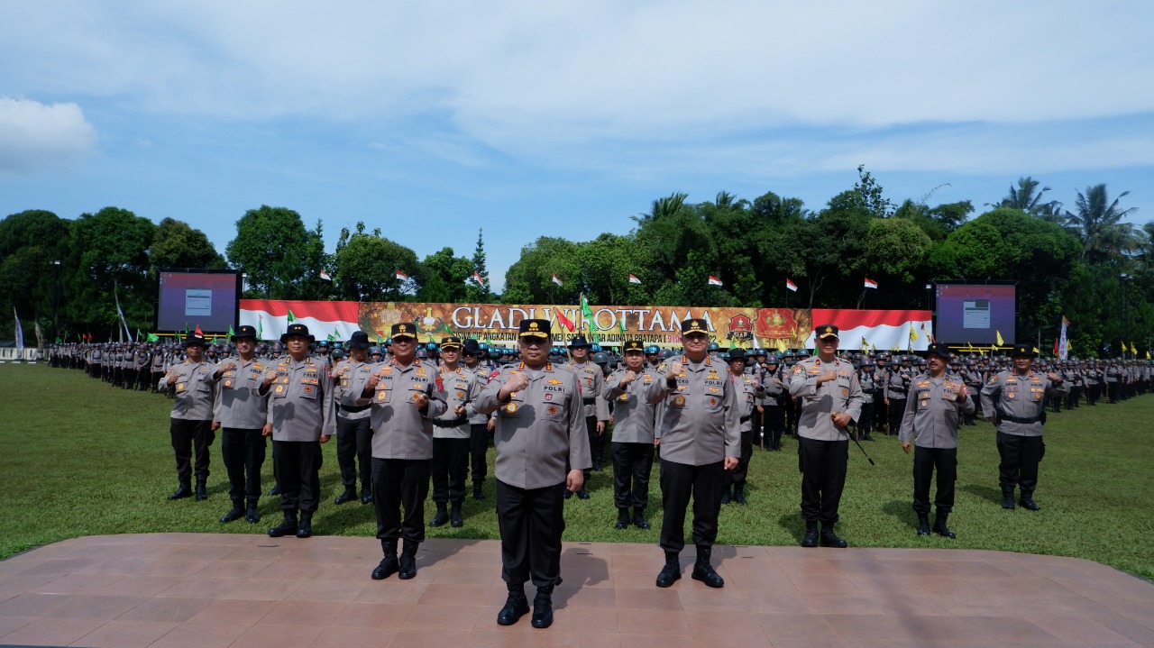 Kalemdiklat Polri Dampingi 2.076 Siswa Resimen 51AP Dalam Latihan Gladi Wirottama