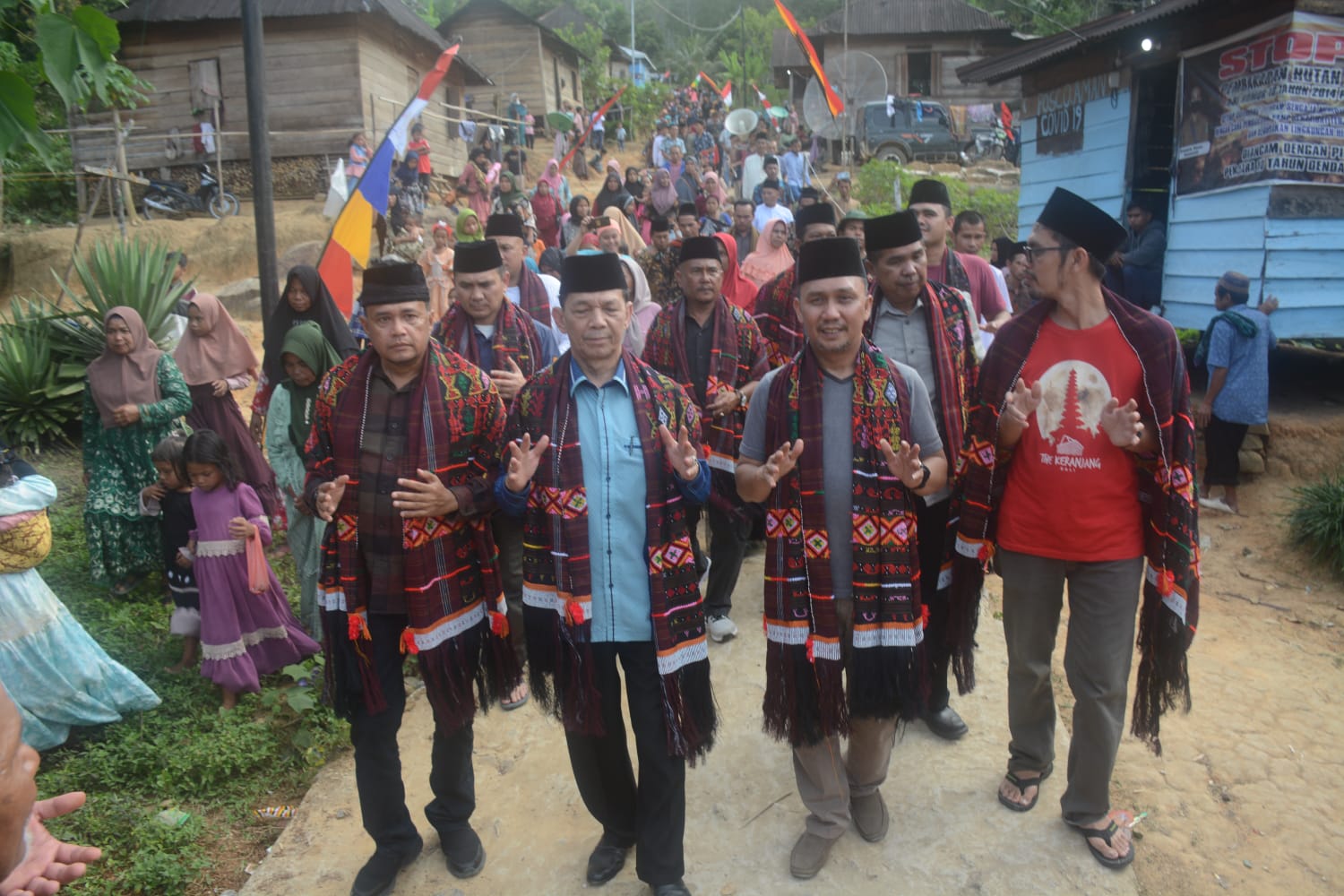 Syahrul Pasaribu Resmikan PLTMH Di Pedalaman Paluta