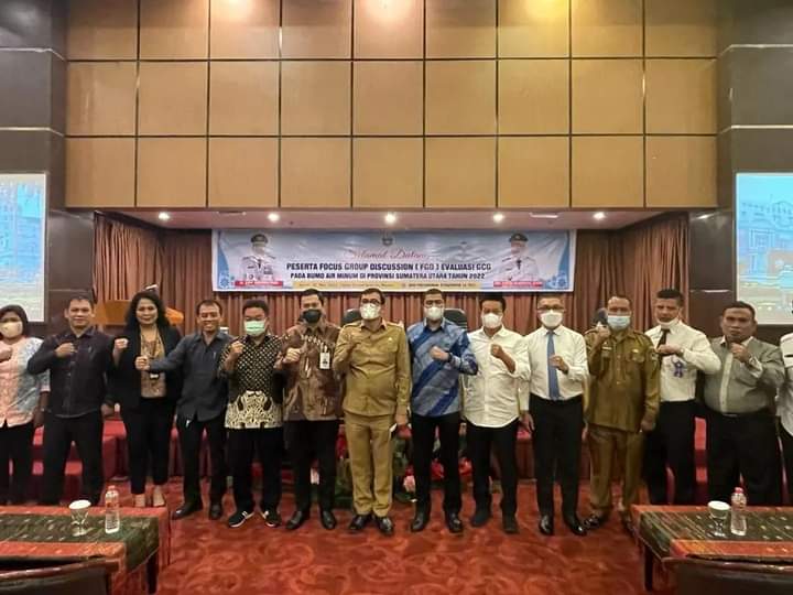 Kabir Bedi Mengikuti Focus Group Discussion Dan Evaluasi Yang Dilaksanakan Biro PerekonomianÂ 