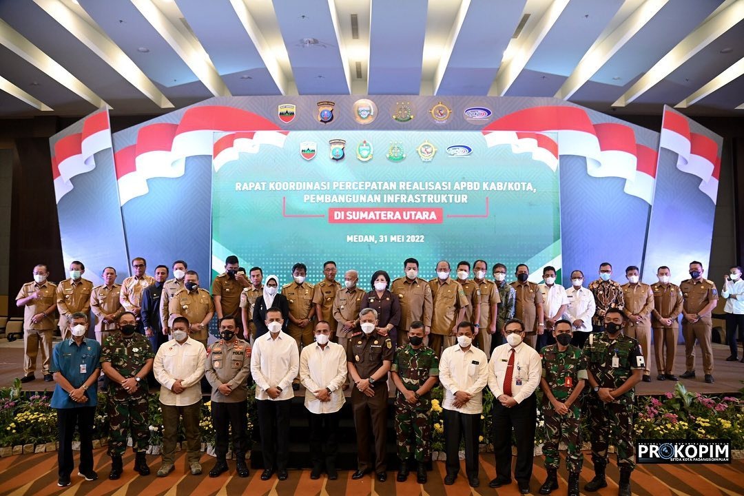 Wali Kota Irsan Efendi Nasution bersama Forkopimda PSP hadiri rapat koordinasi percepatan realisasi APBD Kab/Kota