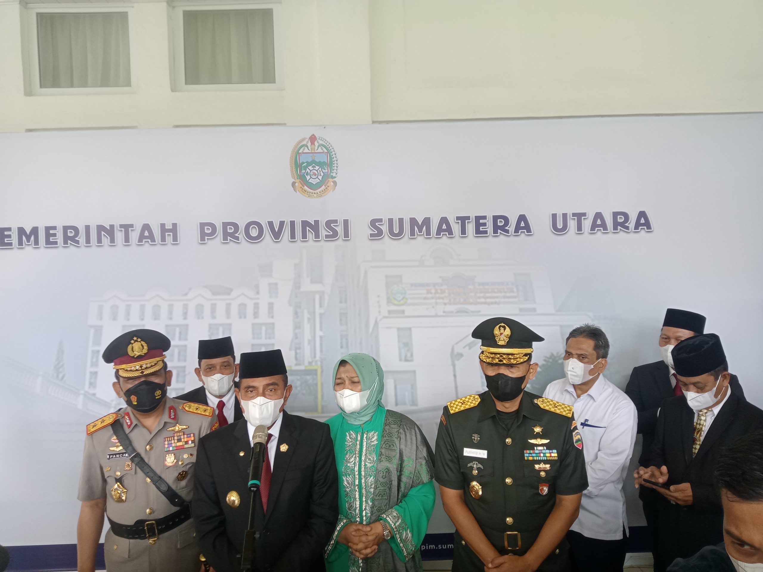 Lantik PJ Bupati Tapteng -Pj Walikota Tebing Tinggi, Gubsu : Berikan Terbaik Untuk Masyarakat