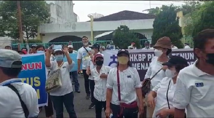 DPP LSM PAKAR : Aksi Unjuk Rasa Massa Forum Peduli Jemaat Gereja HKBP Pabrik Tenun Langgar Pasal 307 RUU KUHP