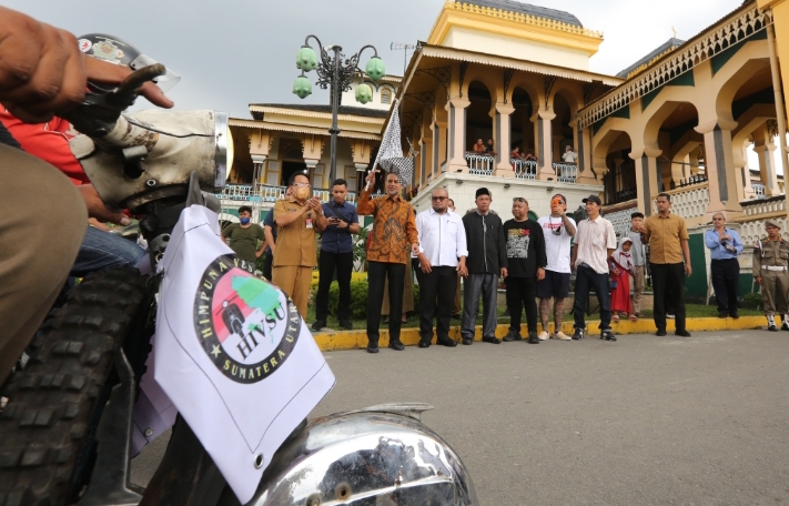 Lepas Peserta Vespa World Days 2022, Musa Rajekshah: Bantu Promosikan Wisata Sumut di Bali