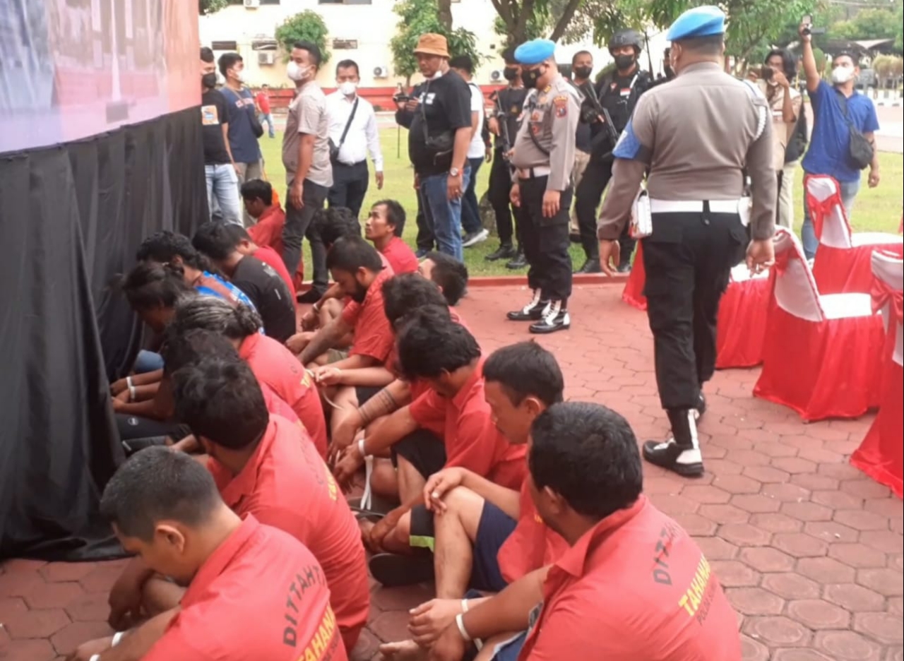 Terlibat Bentrokan Berdarah di Puncak Siosar 2000 Suka Maju, 16 Pekerja PT BUK & 1 Dari Pihak  Masyarakat Ditangkap