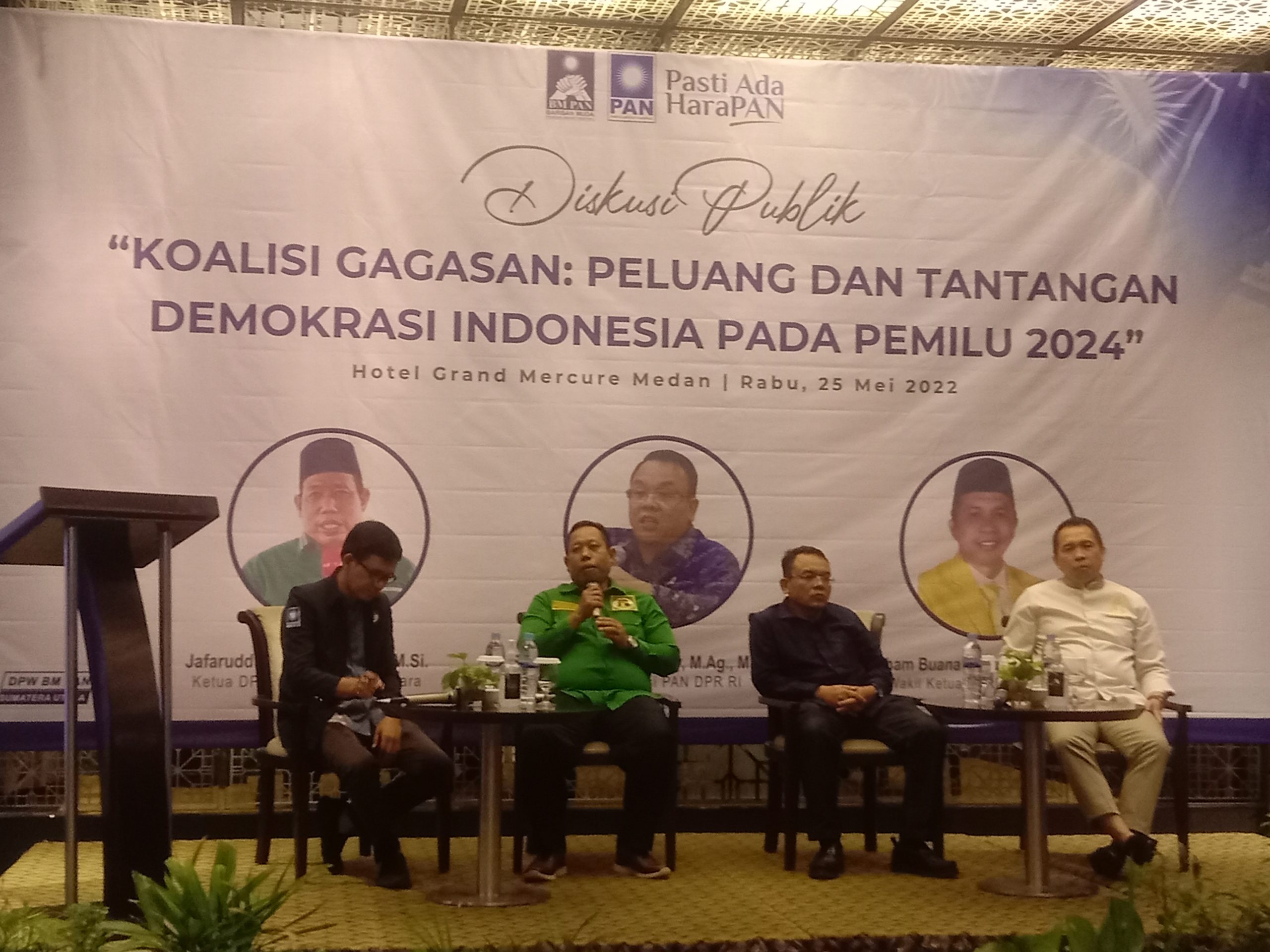 3 Narasumber isi Diskusi Publik Peluang & Tantangan Demokrasi Indonesia Pada Pemilu 2024 DPW BM PAN Sumut
