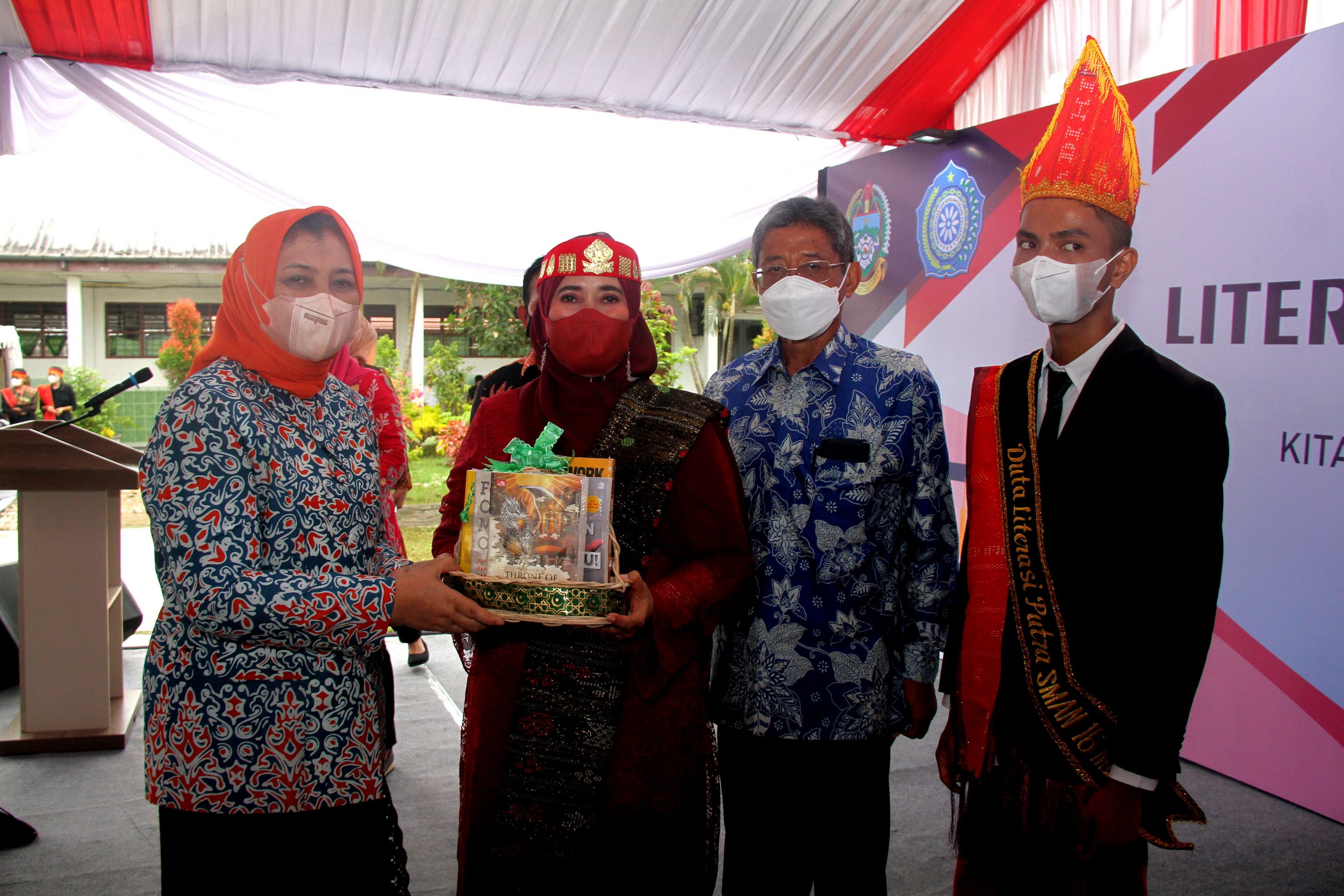 Gebyar Literasi SMAN 16 Medan, Nawal Lubis Harapkan Tumbuhnya Minat Baca dan Menulis Para Siswa