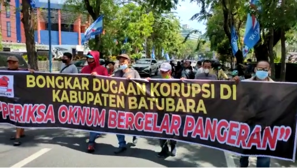 Gebrak  Aksi Demo Ke BPK, Minta Korupsi Pemkab Batubara Dibuka