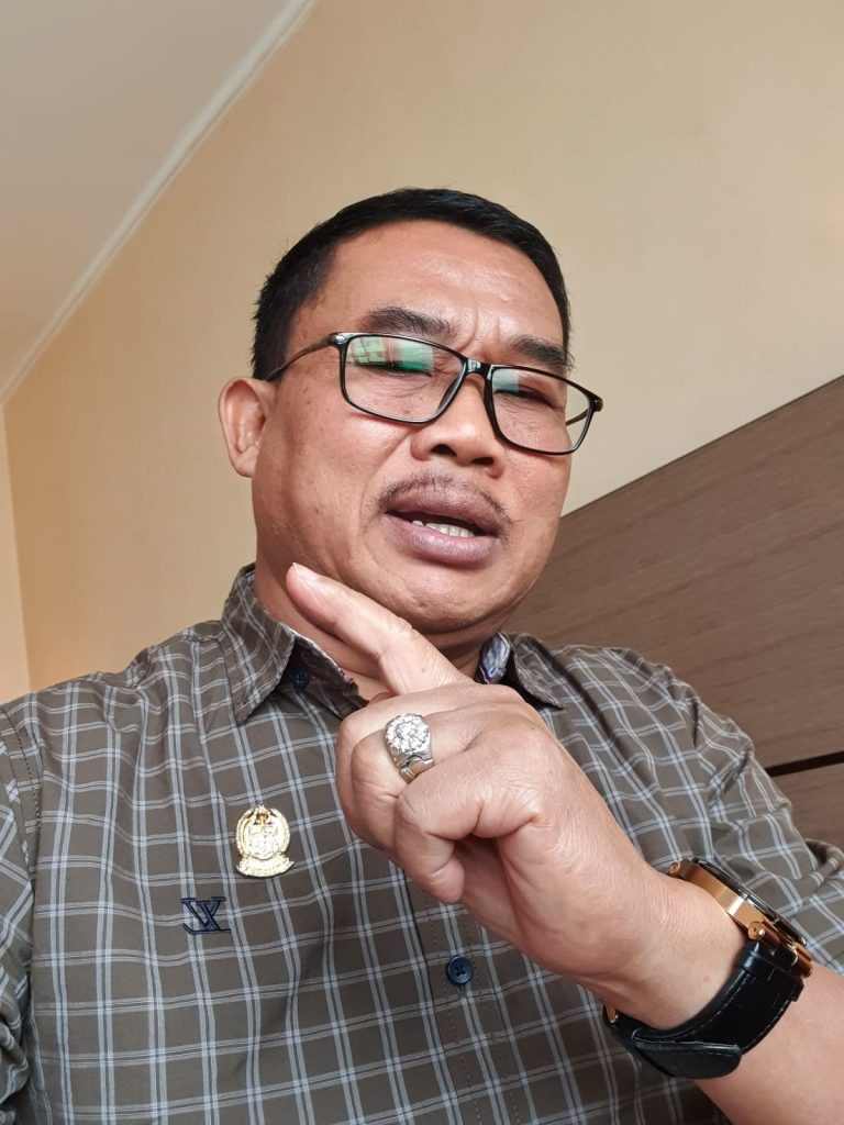 Anggota DPRD Sumut H Santoso SH MH Desak Pemerintah Selamatkan 16 Juta Petani Sawit