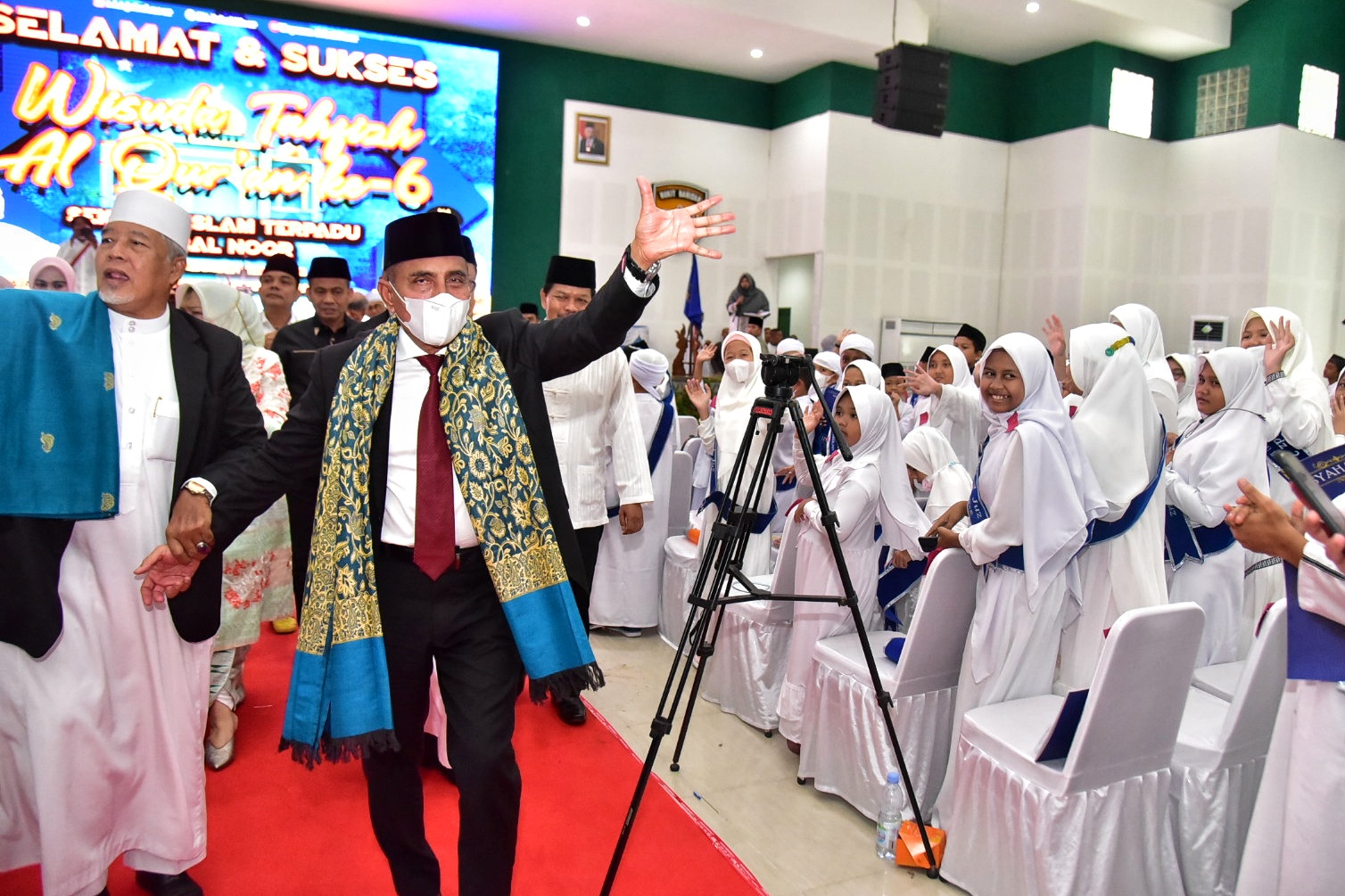 Wisuda Tahfiz Quran Jabal Noor,  Edy Rahmayadi: Pemahaman Tentang Alquran   Dapat Menjaga Masa Depan Bangsa