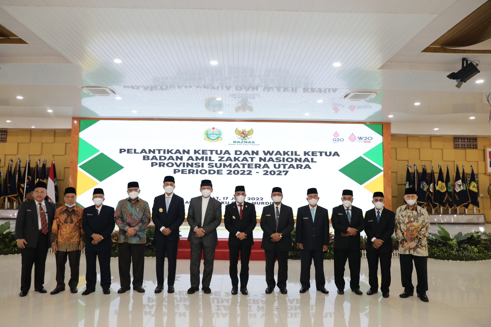 Edy Rahmayadi Lantik Ketua  dan Wakil Ketua BAZNAS Sumut  *Potensi Zakat Sumut Capai Rp8 Triliun