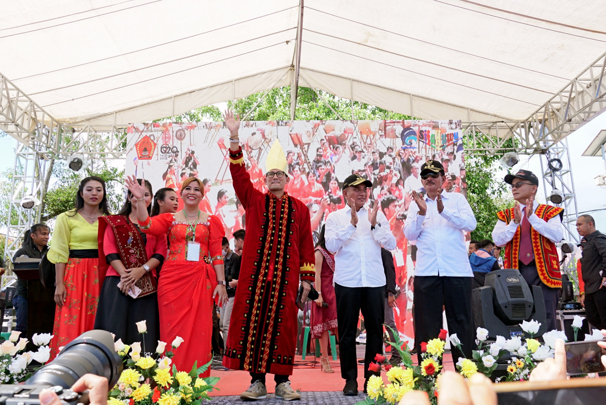 Bersama Menparekraf di Festival Pesona Aekhula Nias Barat 2022,  Gubernur Edy Rahmayadi Banggakan  Event Nasional di Kepulauan Nias