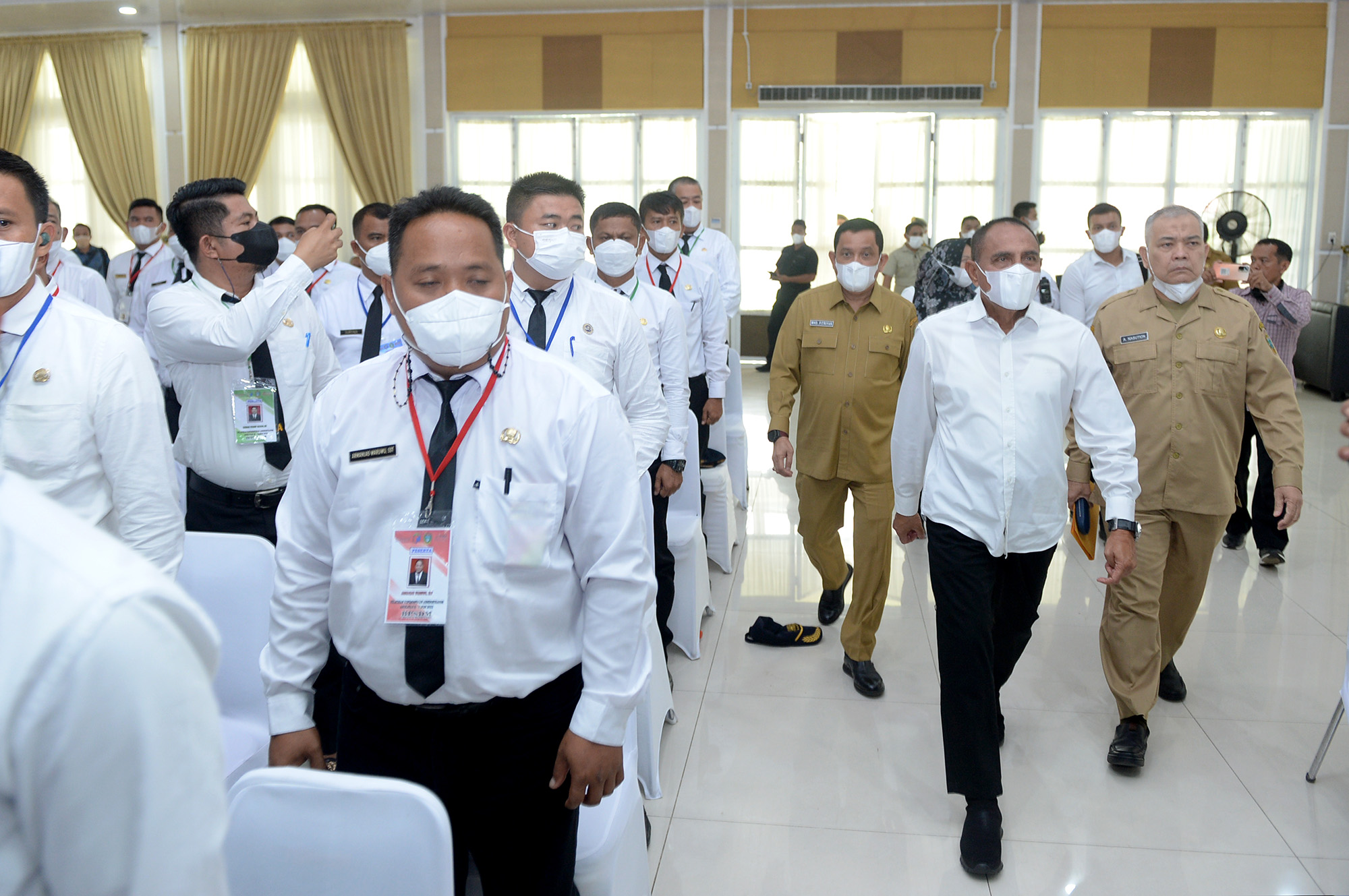 Gubsu Isi Kuliah Umum Pelatihan Kepemimpinan Administrator dan Pengawas, Pejabat Adalah Pengayom dan Siap Berkorban Demi Kepentingan Organisasi