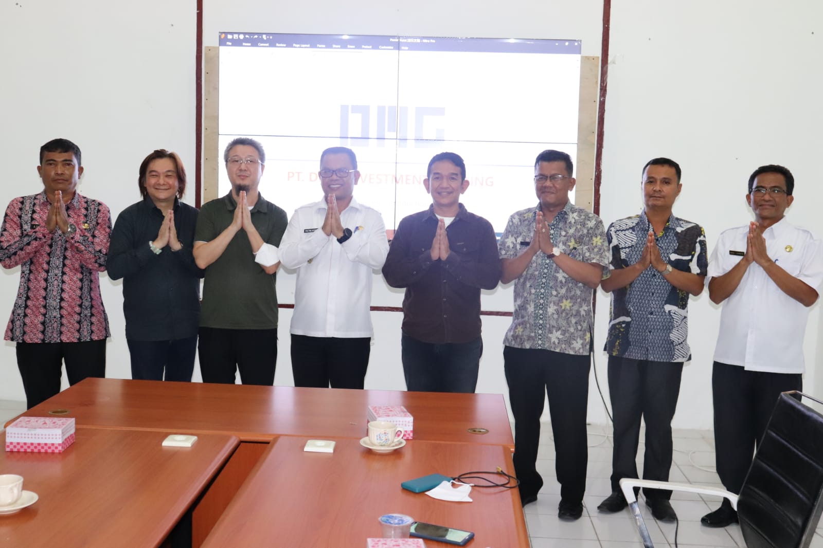 Investor China Beraudiensi ke Bupati Toba Bicarakan Teknologi Canggih Pemurnian Ai