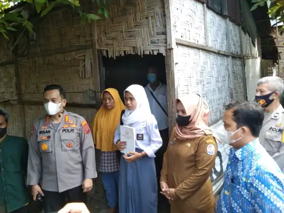 Akhirnya Irmawati Bisa Kembali Bersekolah, Berkat Bantuan Kapolresta Deli Serdang