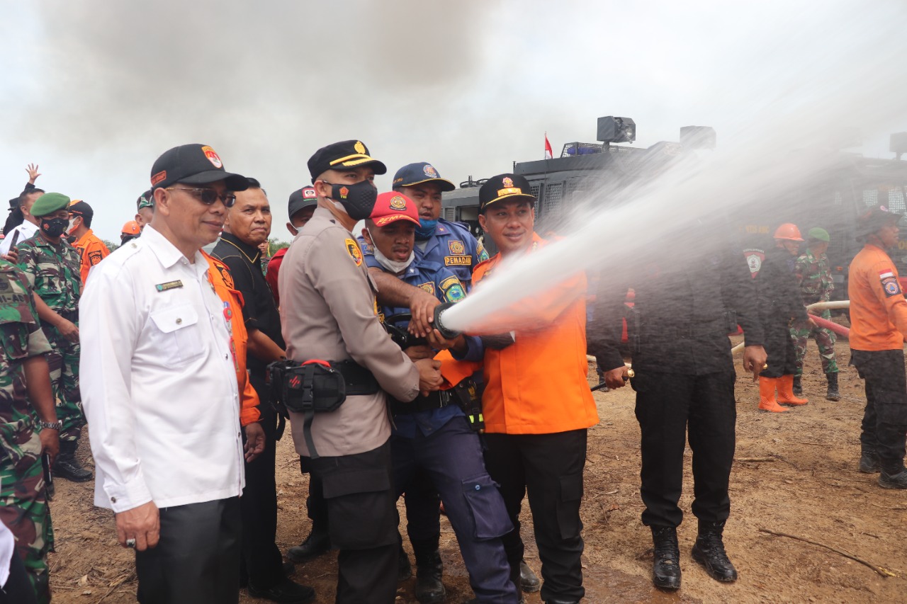 Bupati Paluta Pimpin Apel Siaga Simulasi Penanganan Karhutla Di Batang Luar Julu