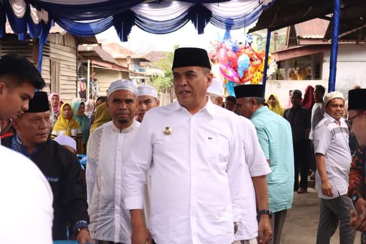 Bupati Madina Hadiri Kenduri Keberangkatan Calon Haji Ustad Zainuddin