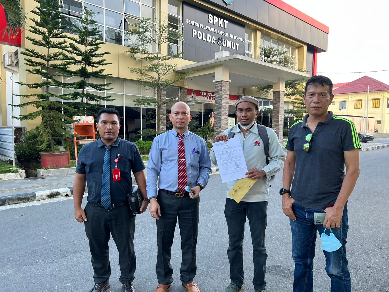 Mengaku Jadi Korban Persekusi Dan Kekerasan Di Silaen Laporkan Anggota DPRD Toba ke Poldasu