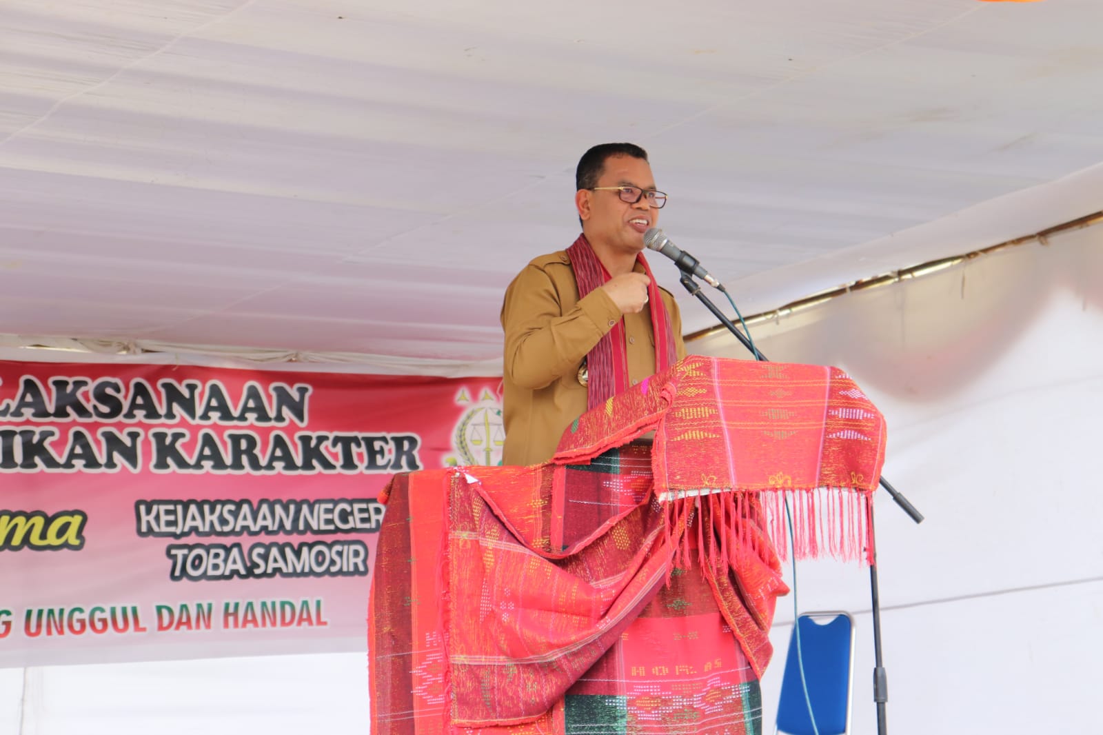 Bupati Toba Launching Penguatan Pendidikan Karakter Warga Sekolah