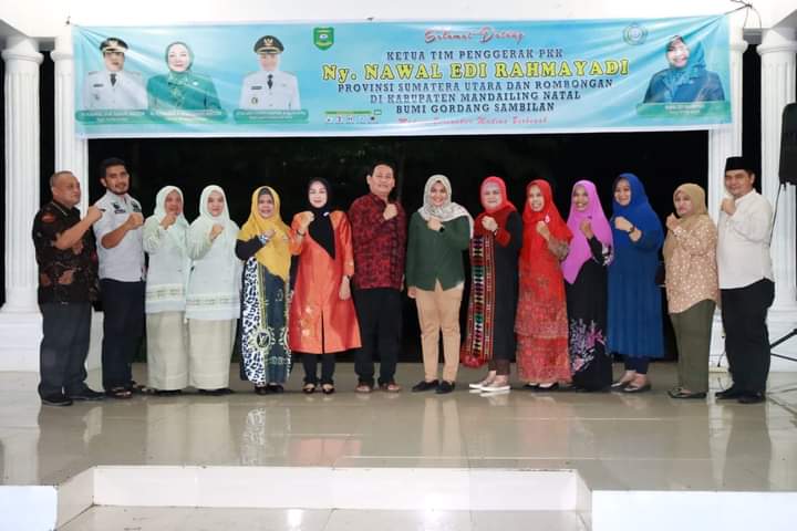 Wabup dan Ketua TP PKK Madina Jamu Makan Malam PKK Sumut