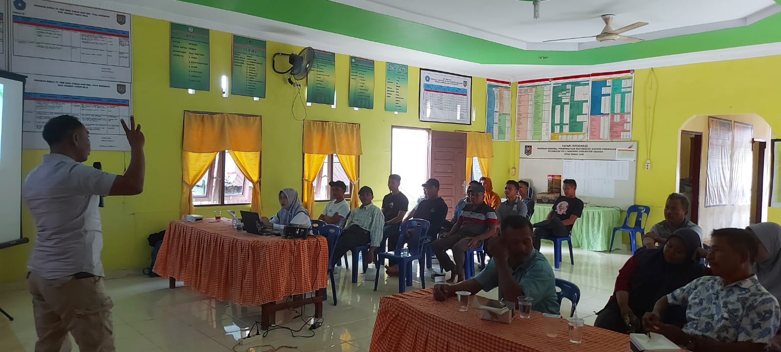 Team Paus Asahan Sosialisasi P4GN di Balai Desa Taman Sari