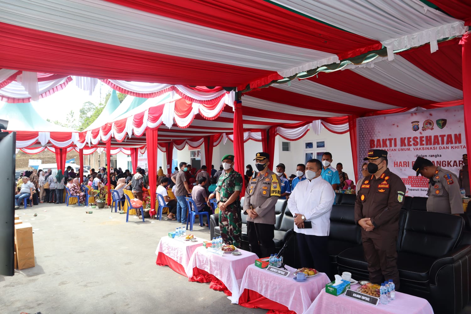 Hadiri Kegiatan Bakti Kesehatan Hut Bhayangkara Ke -76 Bupati: Ini  Sejalan dengan Visi-Misi Pemkab Tapsel