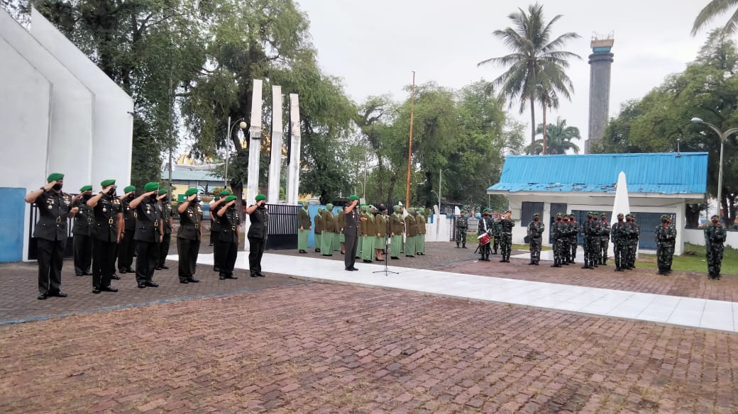 HUT Kodam 1BB Ke-72 Danramil 23 Beringin Ziarah ke Taman Makam Pahlawan