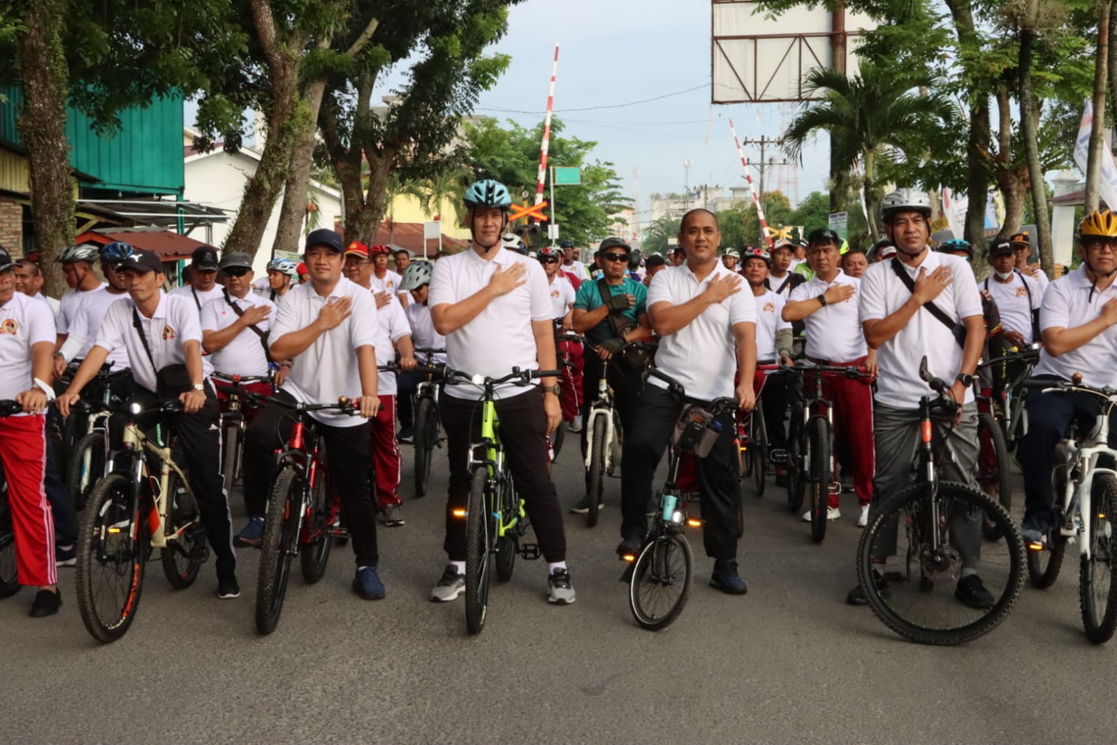 Semarak HUT Bhayangkara ke 76 | Polres Asahan Selenggarakan Fun Bike dan Baksos