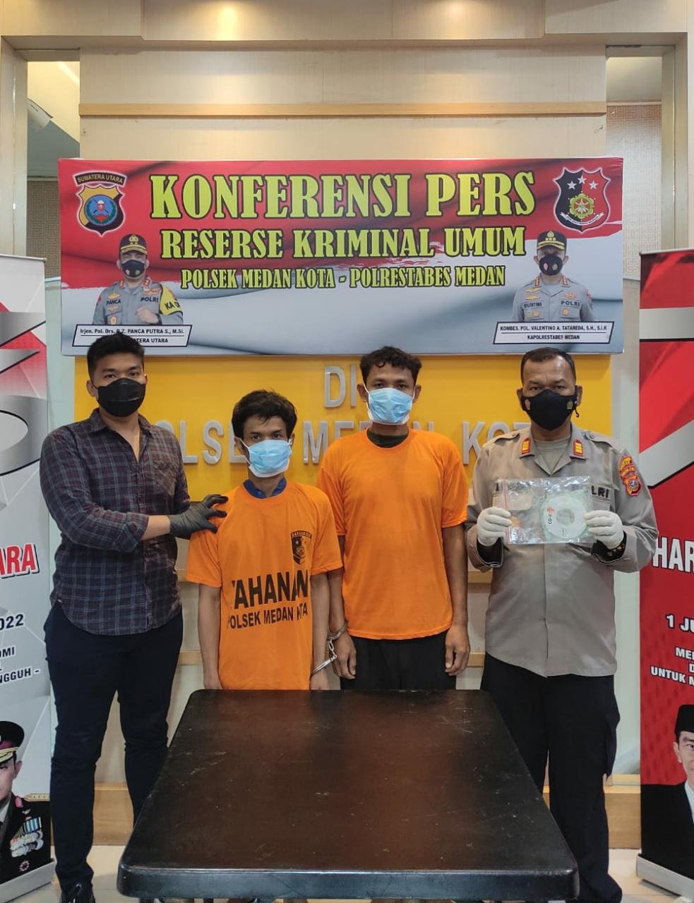 Dua Pelaku Pencuri Pagar Masjid Raya Diciduk Tekab Polsek Medan Kota.