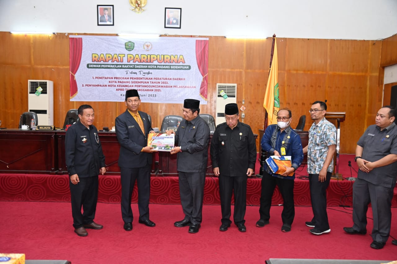 DPRD rapat paripurna penyampaian nota keuangan pertanggungjawaban pelaksanaan APBD tahun 2021