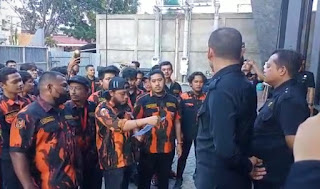 Menista Agama, SAPMA PP Geruduk Holywings di Medan
