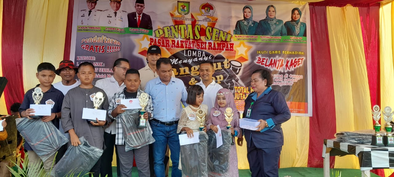 Ramaikan Pasar Rakyat Sei Rampah, Pemkab Sergai Menyelenggarakan Lomba Bernyanyi Bagi Pedagang dan Pembeli