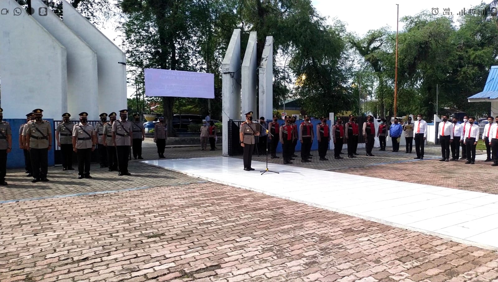 Menyambut Hut Bhayangkara 2022, Polresta Deli Serdang Laksanakan Upacara Ziarah di Makam Pahlawan