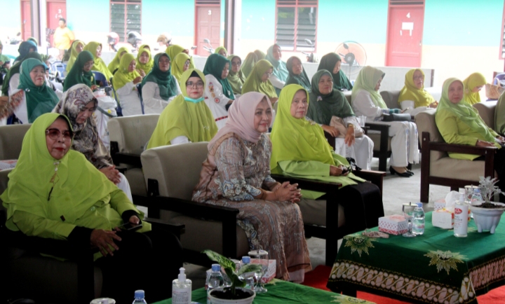 Hadiri Halalblhalal BMOIWI Sumut, Nawal Lubis Ajak Berkontribusi Turunkan Angka KDRT di Sumut