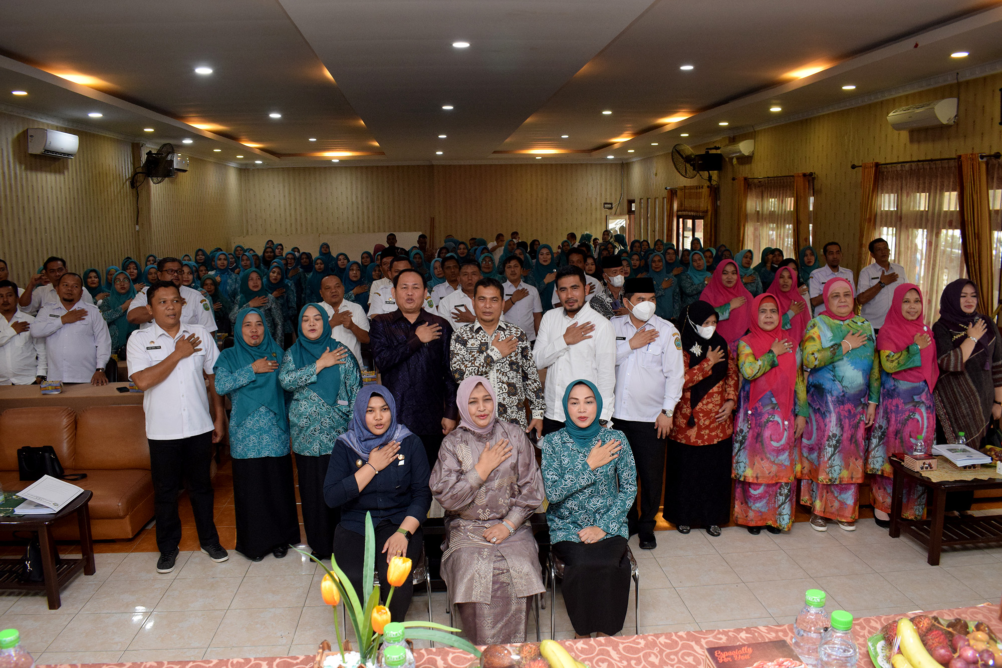 Supervisi ke Madina  Nawal Ajak Kader PKK Turunkan Stunting