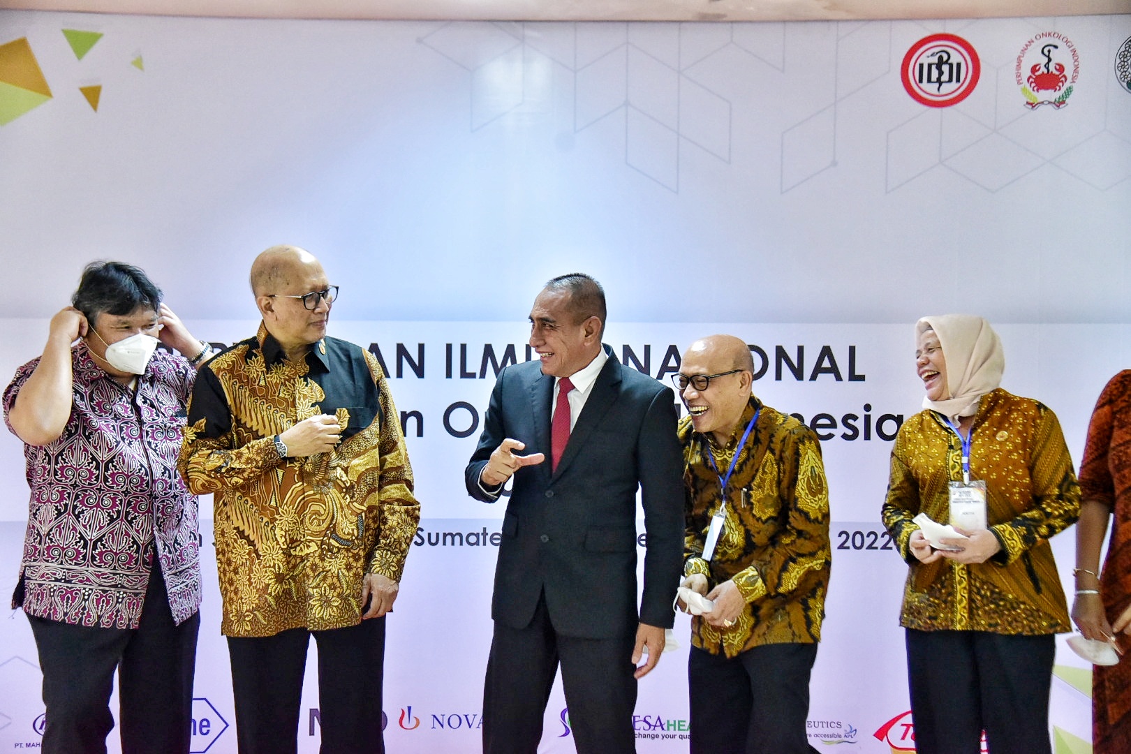 Pertemuan Ilmiah Nasional Onkologi Indonesia  Edy Rahmayadi Harapkan Ada Solusi  Penanganan Pasien Kanker di Sumut